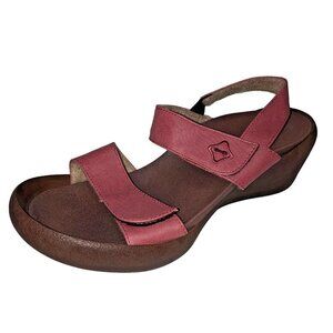 Regetta Canoe Womens 6 Red Plum Open Toe Slingback Wedge Casual Comfort Sandals